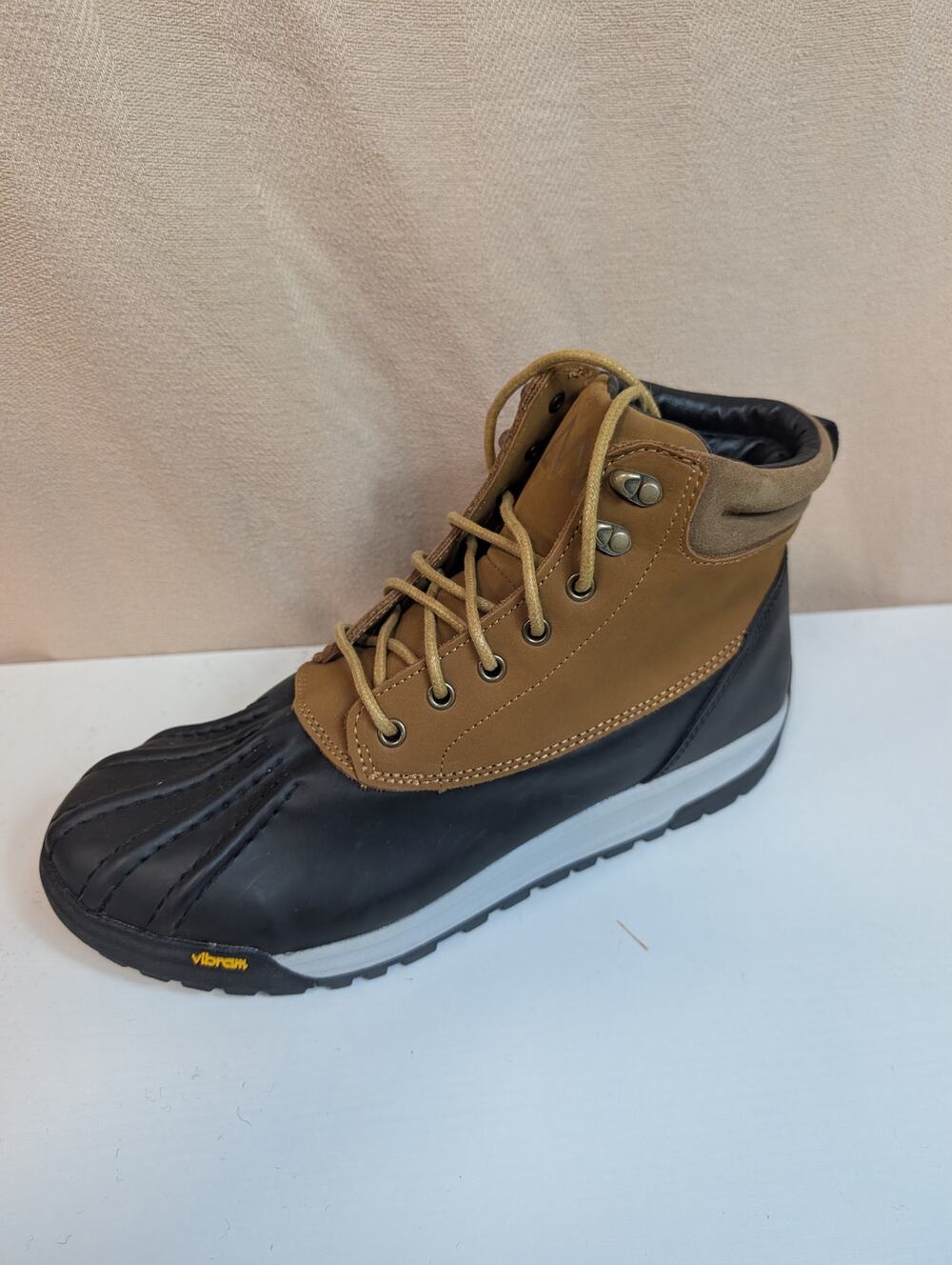 Huckberry All-Weather Waterproof Duckboot 11.5 Brown Leather & Rubber (1167)